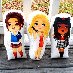 Clueless Pillow Pal Set. 3 Pals. New.